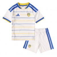 Stroje piłkarskie Leeds United Koszulka Podstawowej dla dzieci 2026-27 Krótki Rękaw (+ szorty)